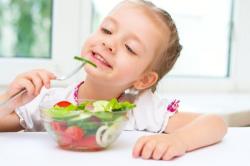 5 trucos para que los niños coman ensalada