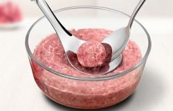 Cuchara para albóndigas: qué es y cómo funciona el meatball maker