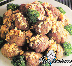 Albóndigas con almendras