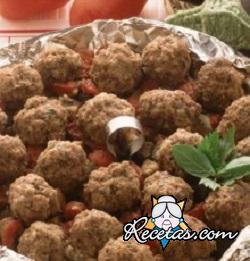 Albóndigas de carne con berenjenas