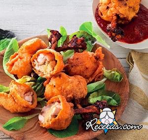 Alitas rellenas con salsa picante