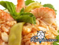 Arroz con camarones y coco