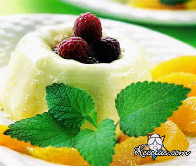 Bavaroise de naranja con frambuesas