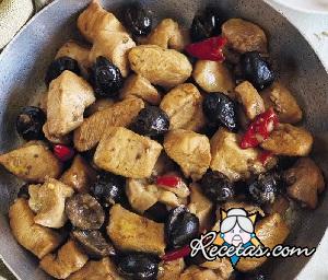 Bocaditos de pollo con aceitunas