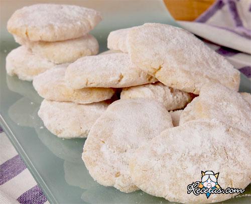 Bocados de almendras (Ricciarelli)