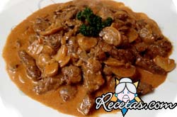 Boeuf  Strogonoff