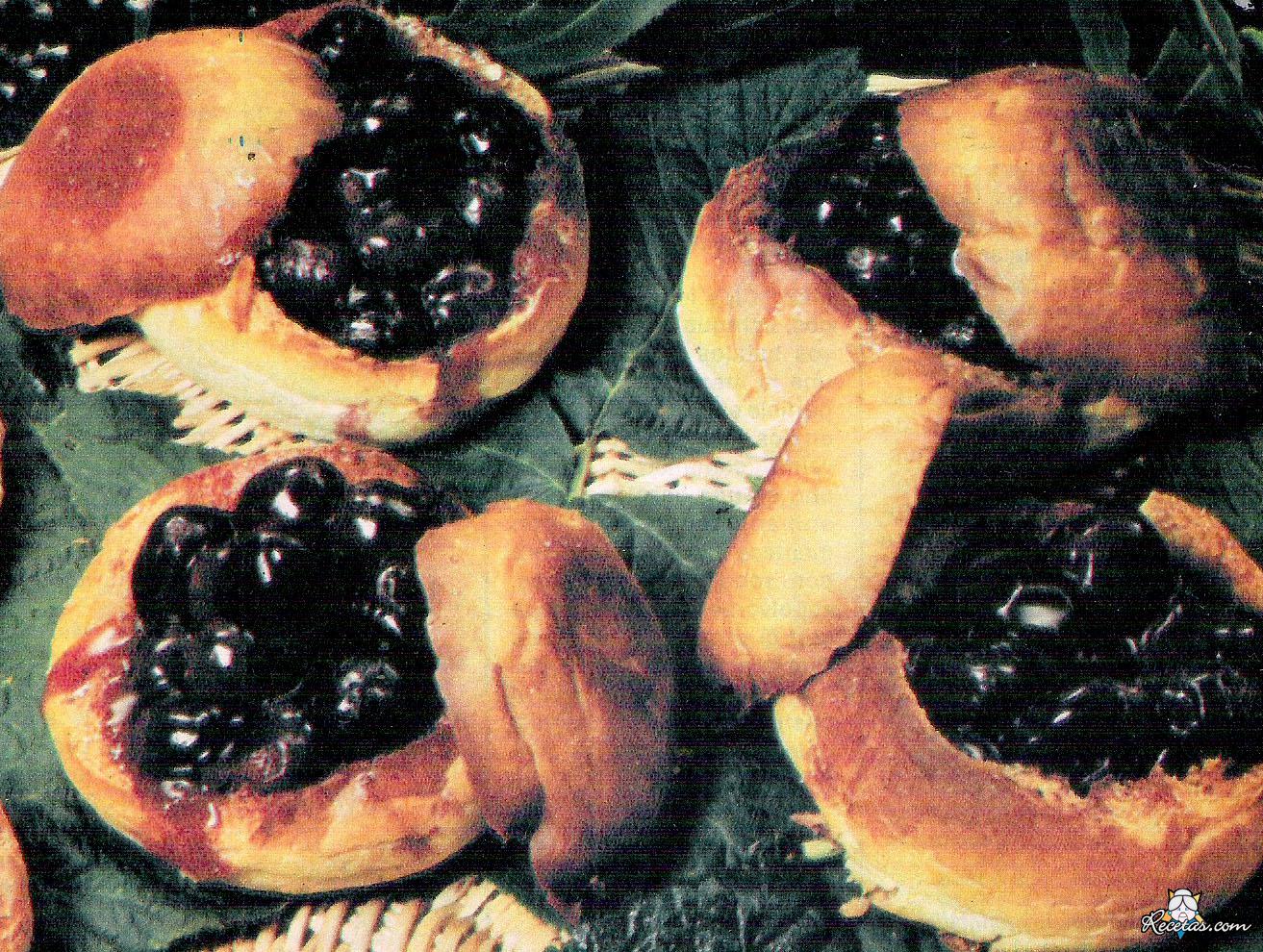 Brioches con frutas
