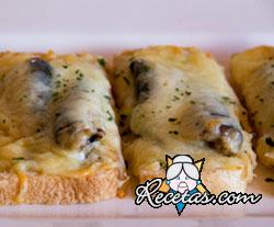 Bruschetta con sardinas