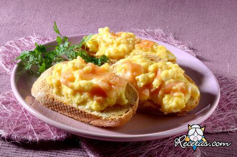 Bruschettas con huevos