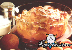Budin caliente de damascos