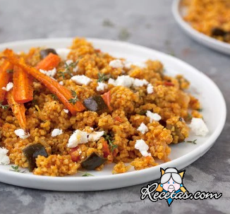 Bulgur con verduras y queso feta