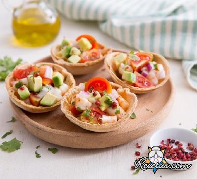 Canastitas de tacos con gambas marinadas