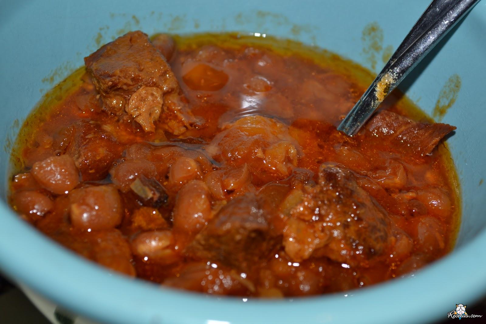 Cazuela de cerdo y judías