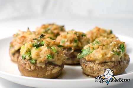 Champiñones rellenos con hierbas