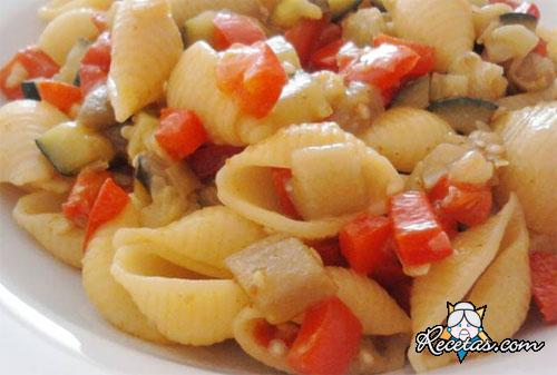 Conchillas con pimientos