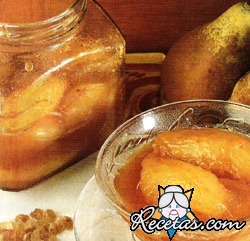 Conserva de peras con miel