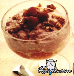 Copa de damascos y frambuesas