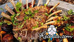 Corona de cordero rellena