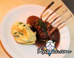 Costillas de cordero marinadas