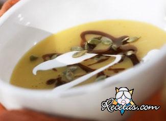 Crema de calabaza con mousse de yogur