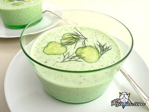 Crema fría de pepinos