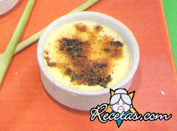Creme brulée de lemon grass y menta