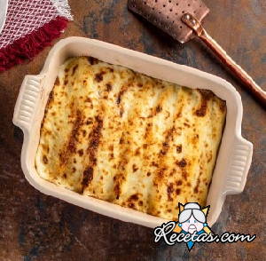 Crepes con jamón cocido y bechamel