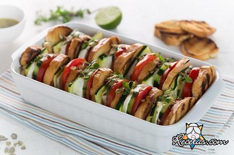 Ensalada Caprese con vegetales