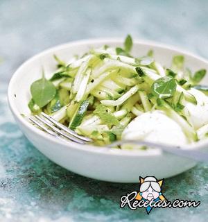 Ensalada de calabacín y mozzarella