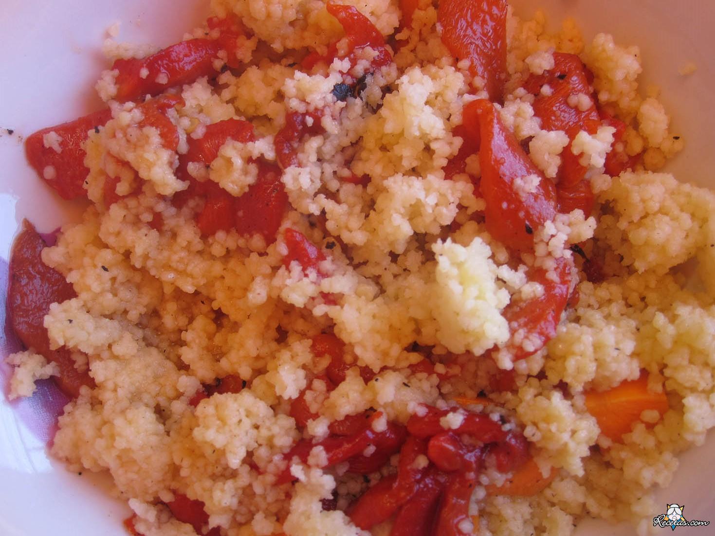 Ensalada de cuscús con pimientos asados