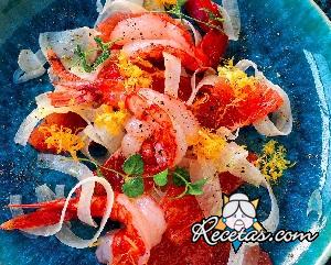 Ensalada de gambas, toronja rosada e hinojo
