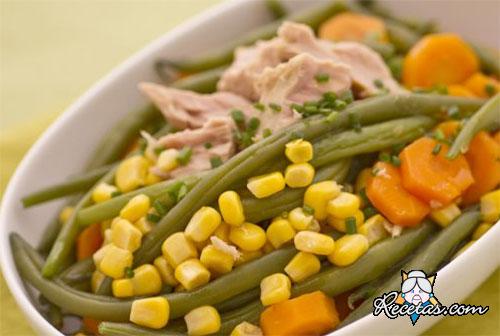 Ensalada de judías verdes, zanahoria...