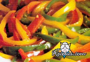 Ensalada de pimientos y trigo