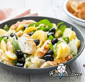 Ensalada de pollo veraniega