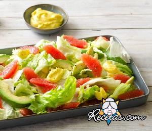 Ensalada de pomelo y aguacate