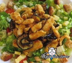Ensalada rústica de pollo