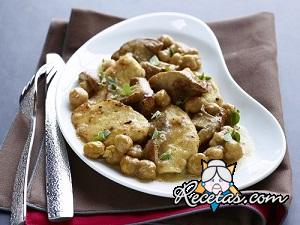 Escalopes de pollo con garbanzos y setas