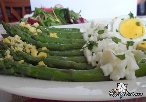 Espárragos a la vinagreta