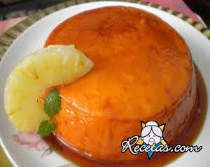 Flan de piña