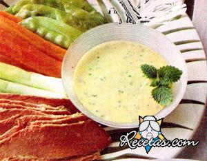 Fuente de pastrón y legumbres