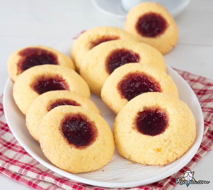 Galletas de mantequilla con mermelada
