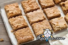 Galletas glaseadas con nueces