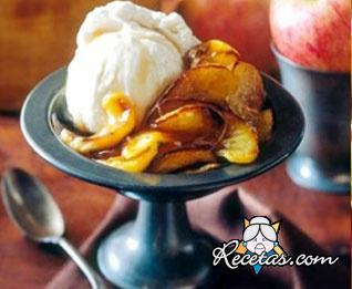 Gratín de albaricoques con helado