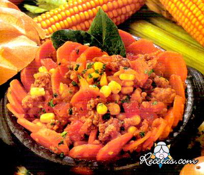 Guiso de carne y maíz