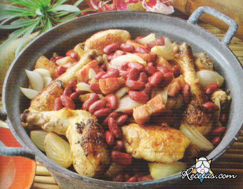 Guiso de pollo y bananas
