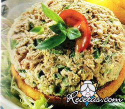 Hamburguesa de atún y pimienta