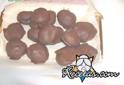 Higos rellenos al chocolate