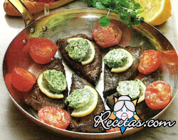 Hígado grillado con tomates a la provenzal