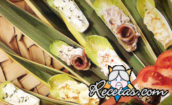 Hojas de endibias rellenas