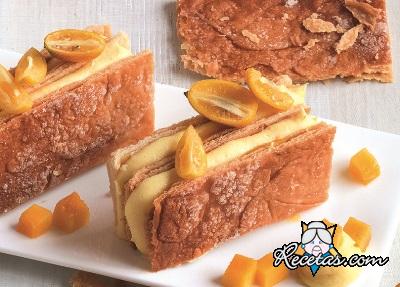 Milhojas con crema de mango